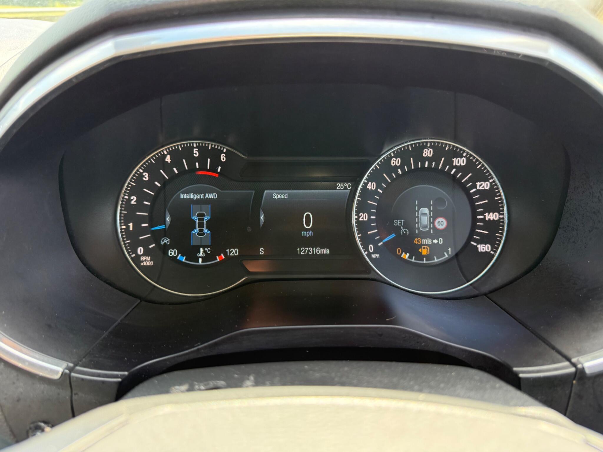 Ford S-Max 2.0 TDCi Titanium Euro 6 (s/s) 5dr — photo 93 of 102